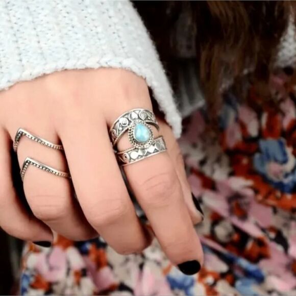 Vintage Style Chunky Band Ring Inlaid Turquoise Jewelry - Picture 4 of 11